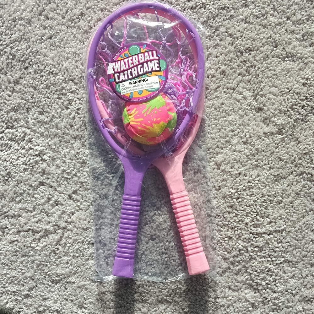 Water ball catch game